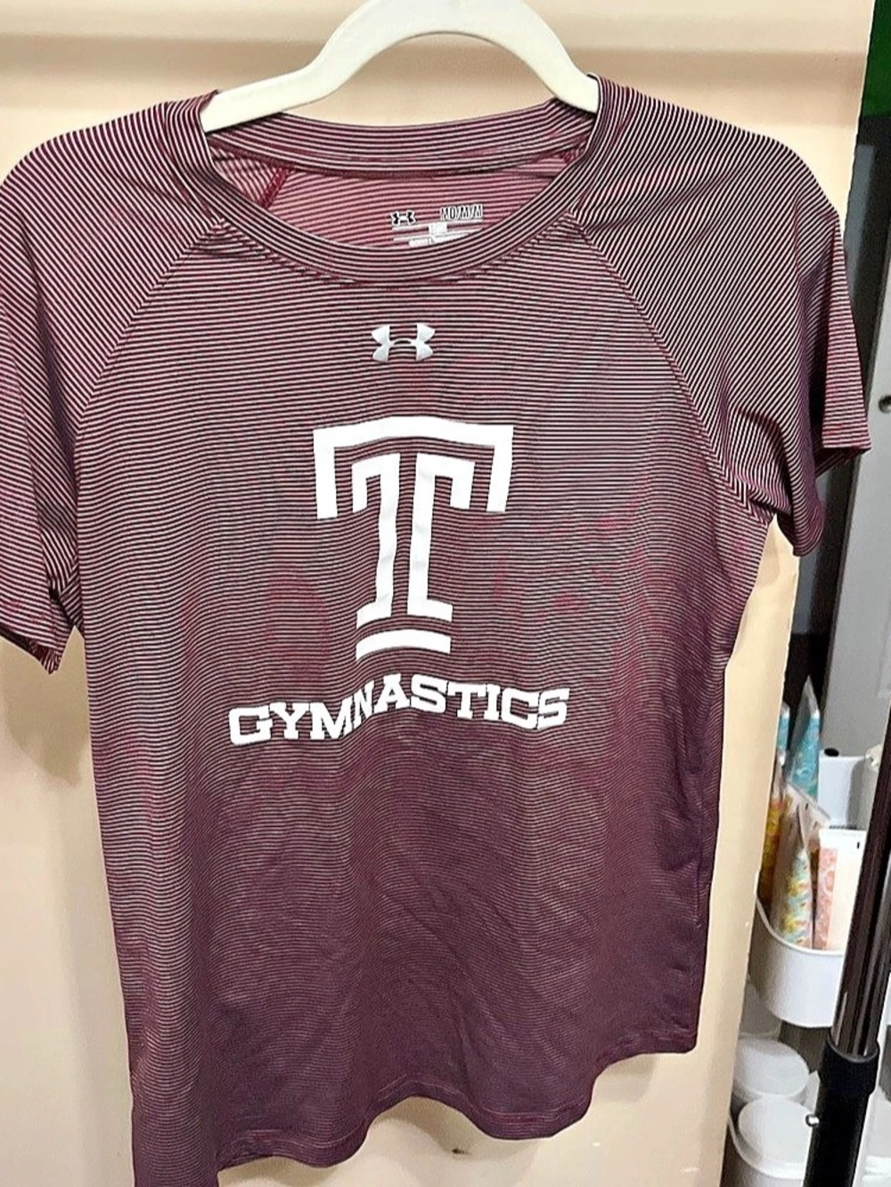 Under Armour Gymnastics Jersey in Burgundy & White Like New